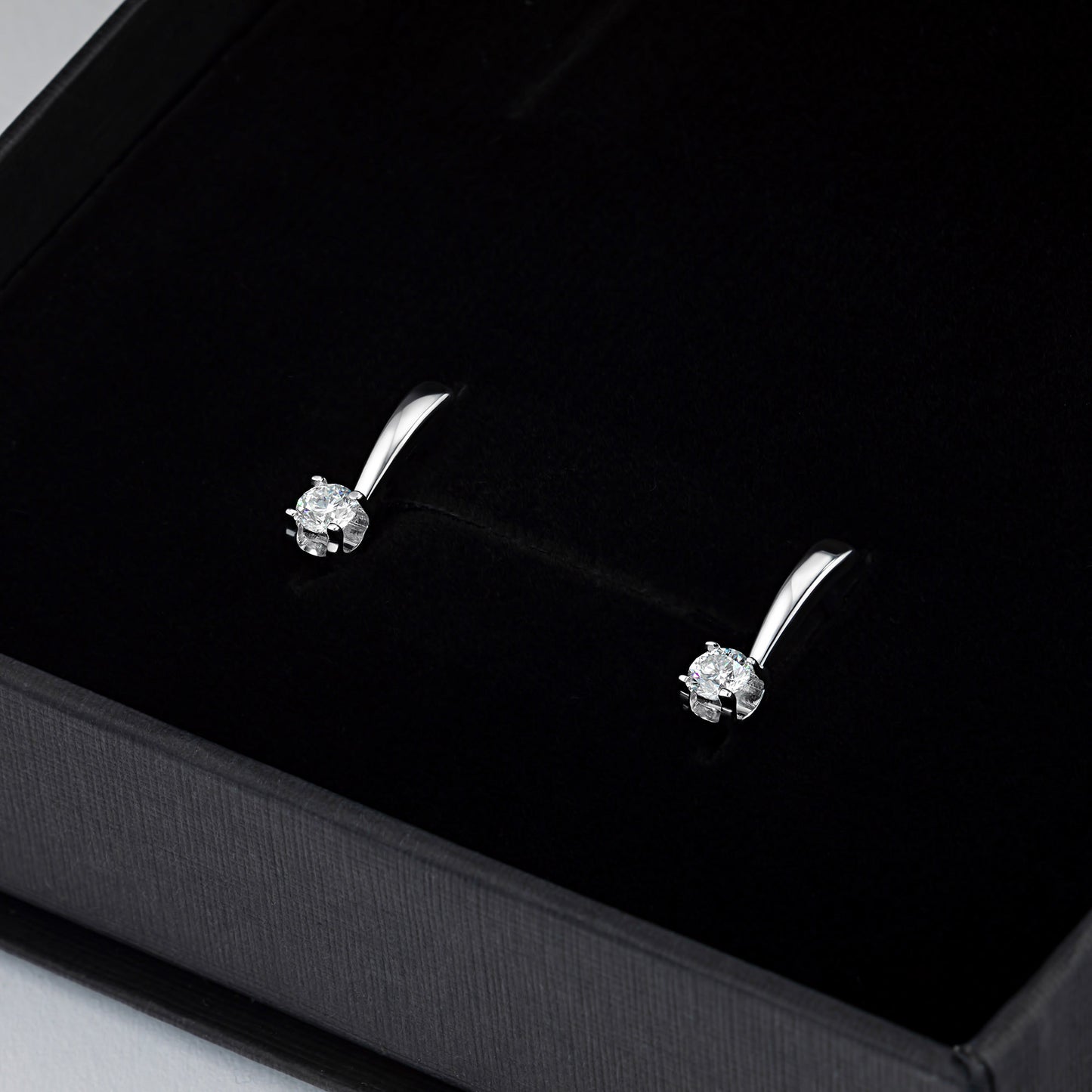 Sterling Silver Earrings with 2 Round-Cut Lab-Created Diamonds 0.553 CT.TW